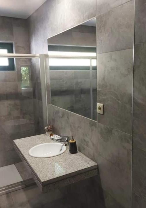 Sobre Aguas Camping Bragança Екстериор снимка